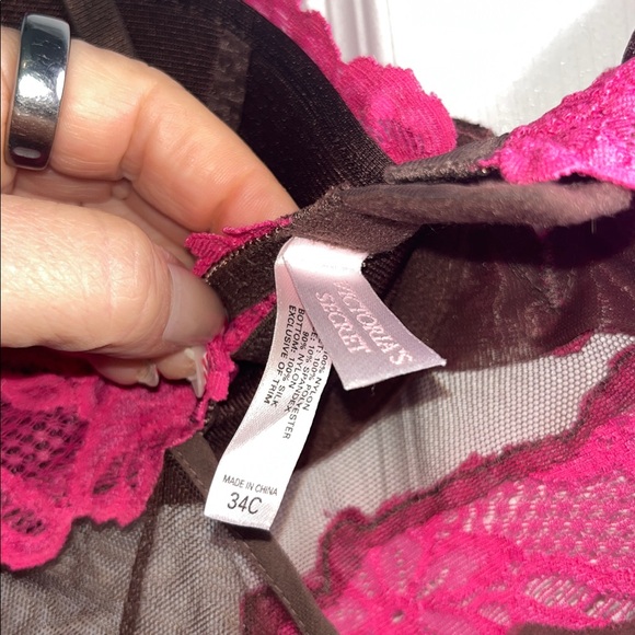 Victoria’s Secret Asymmetric Brown & Pink Lace Short Nightie - Picture 8 of 8
